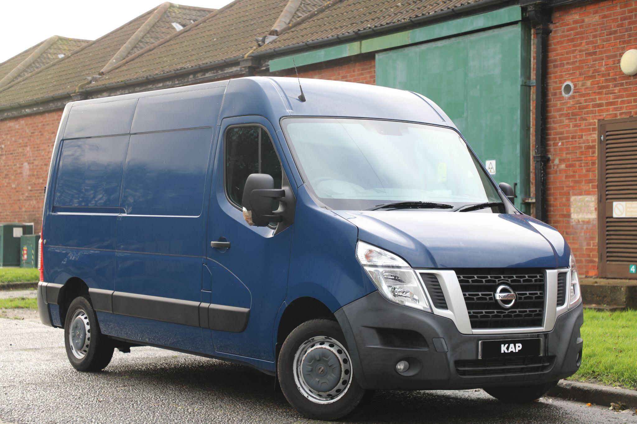 Image of NISSAN NV400